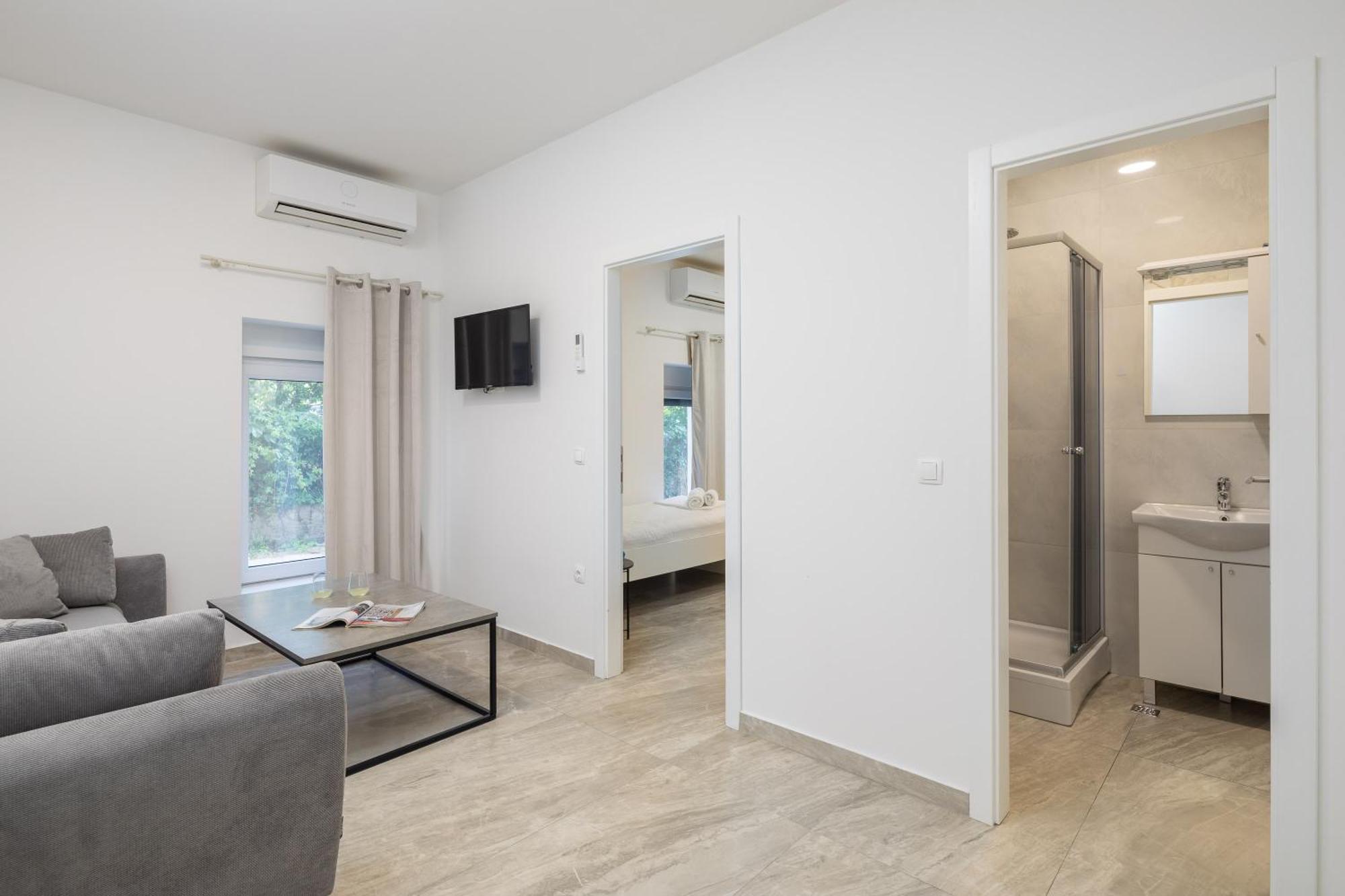 Beachfront Apartments Providenca With Free Parking Makarska Quarto foto