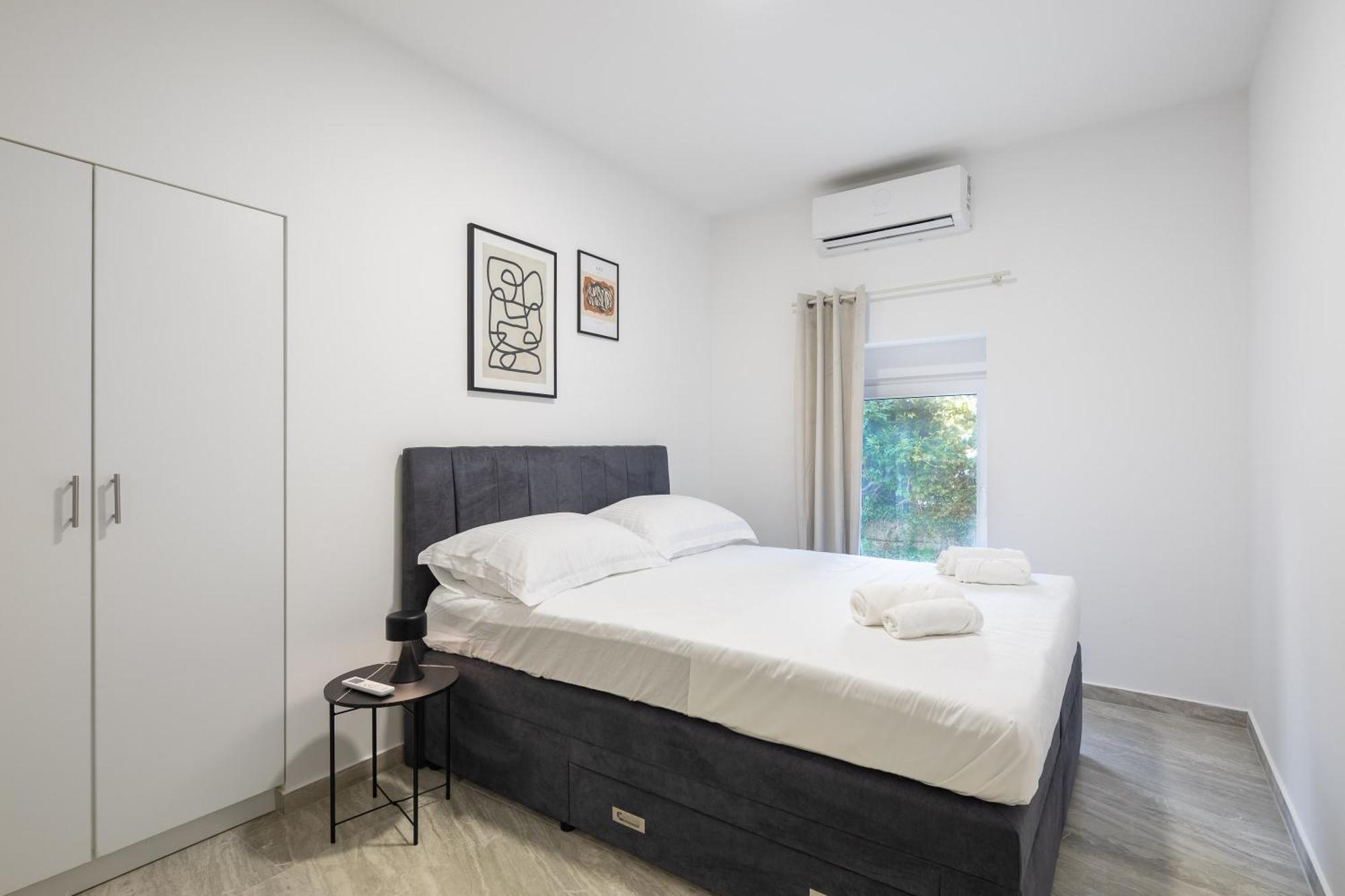 Beachfront Apartments Providenca With Free Parking Makarska Quarto foto